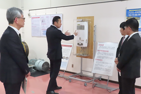 ������ʨ����ˤ������ú�����ǻ��Τ�����������벫������ä��ͻ�