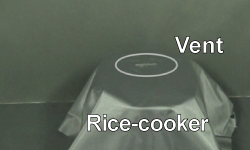 Video photo: surface temperature distribution of a small diameter frying pan used on a gas stove